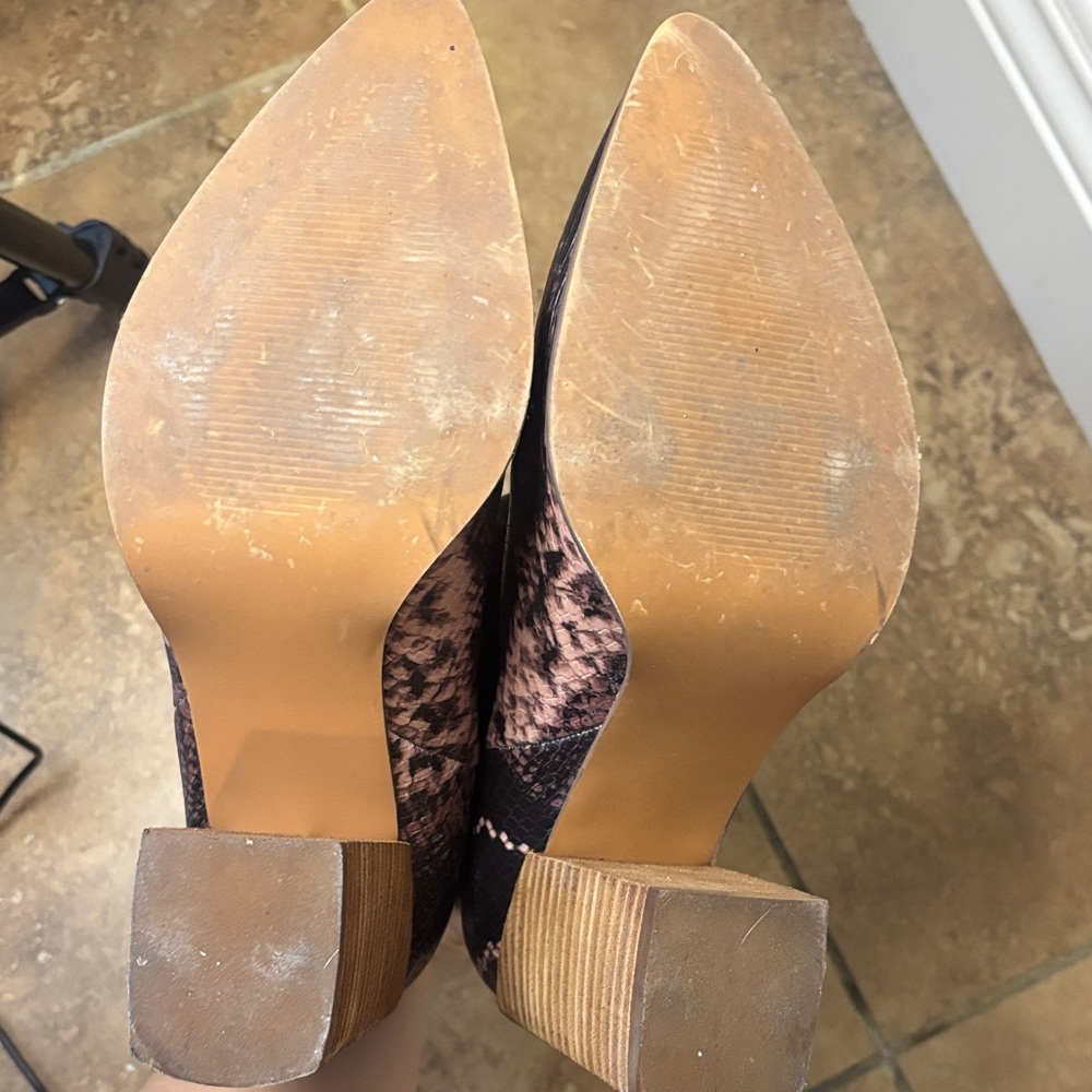 Steve Madden Black and Pink Ankle Booties - Picture 7 of 7